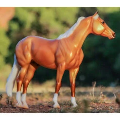 Breyer's Palomino: Traditional Ideal Series -Riding Horse Apparel Shop Breyer Traditional Ideal Series Palomino 4