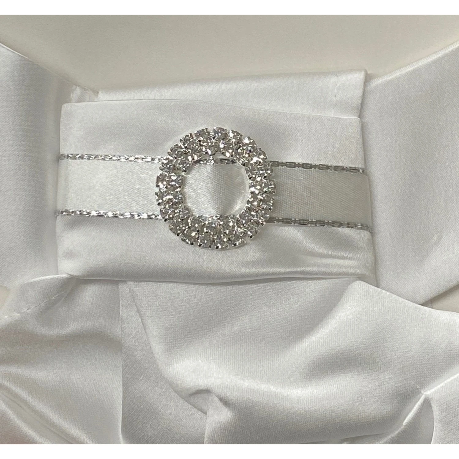 Show Quest Regency V Stock 4 Show Quest Regency V Stock - Image 2